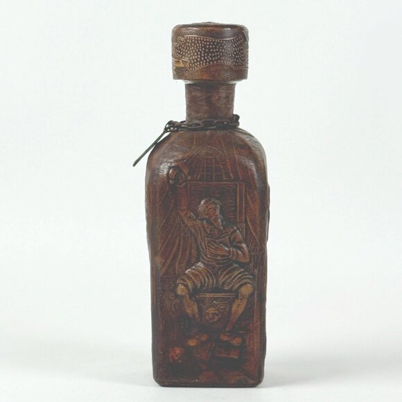 Vintage Tooled Leather Liquor Empty Whiskey Bottle Holder Chain Cork Stopper - Picture 3 of 10